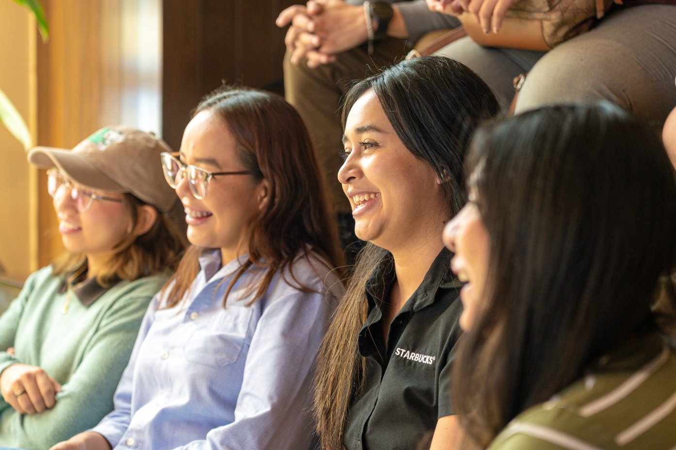 Starbucks celebra 15 años de empoderamiento del talento juvenil en asociación con Glasswing