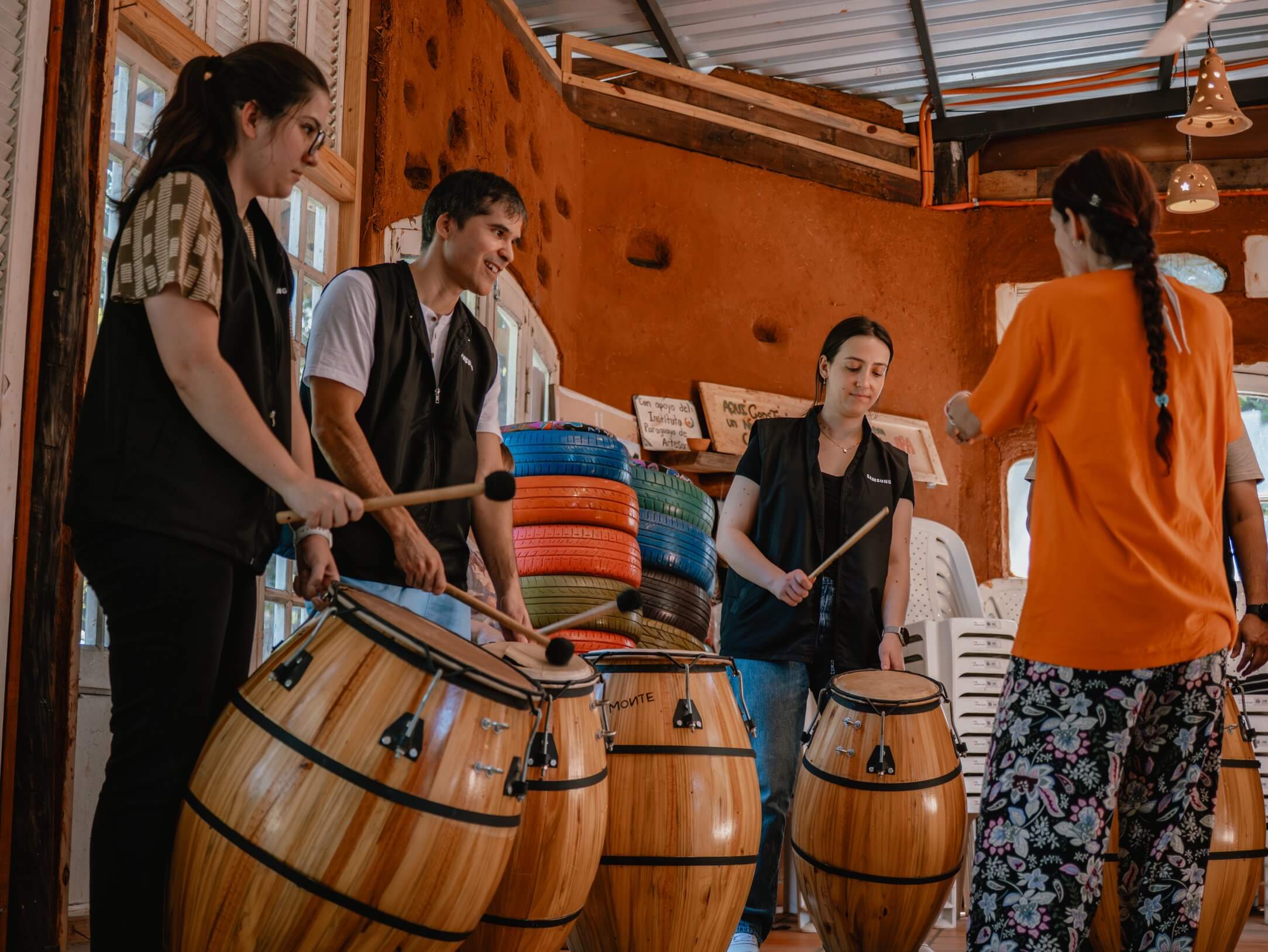 Samsung Latin America and Glasswing launch the first Glasswing volunteer project in Paraguay